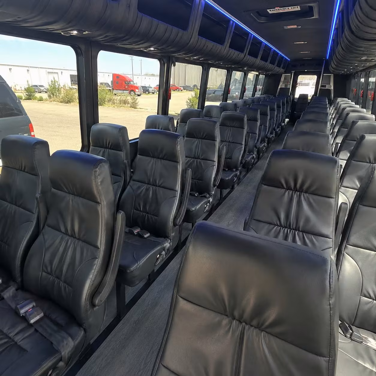 chico 25 passenger minibus rental