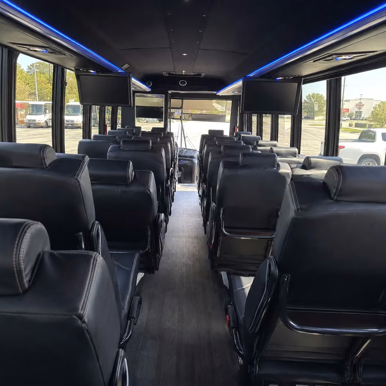 chico 35 passenger minibus rental