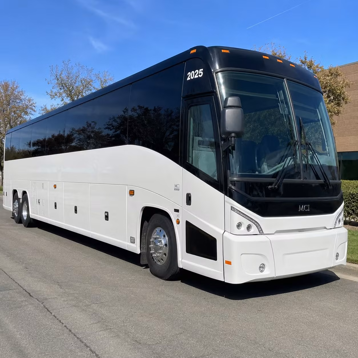 chico 56 passenger charter bus rental